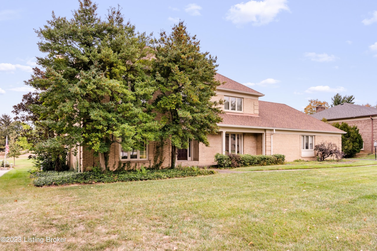 917 Colonel Anderson Pkwy Louisville, KY 40222 MLS 1647990