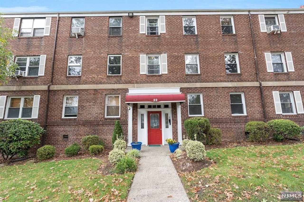 22 Cedar Street 2A Ridgefield Park, NJ 07660 condo for sale, MLS