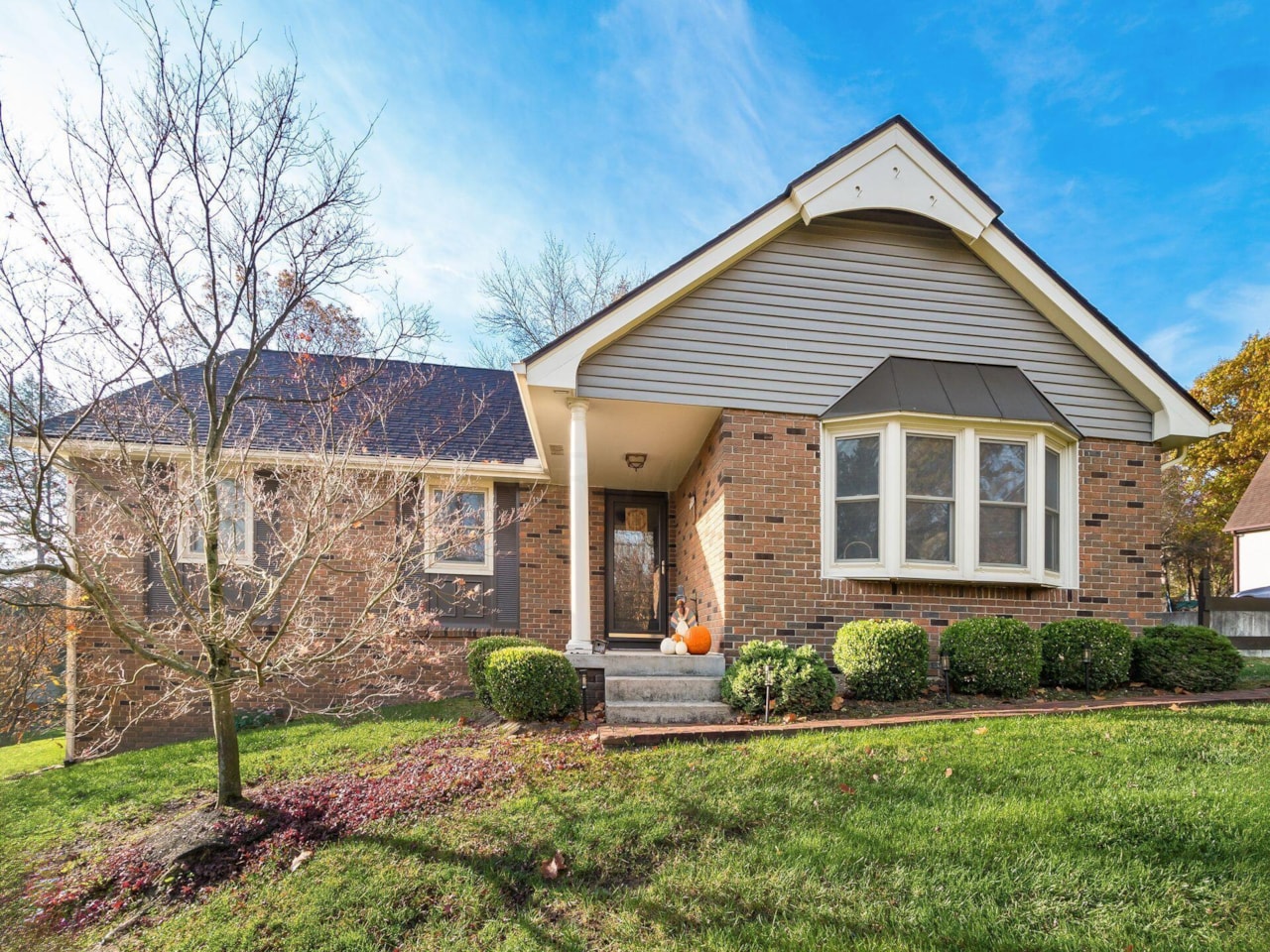 For Sale 530,000 A home for sale for sale at 7571 Olentangy River