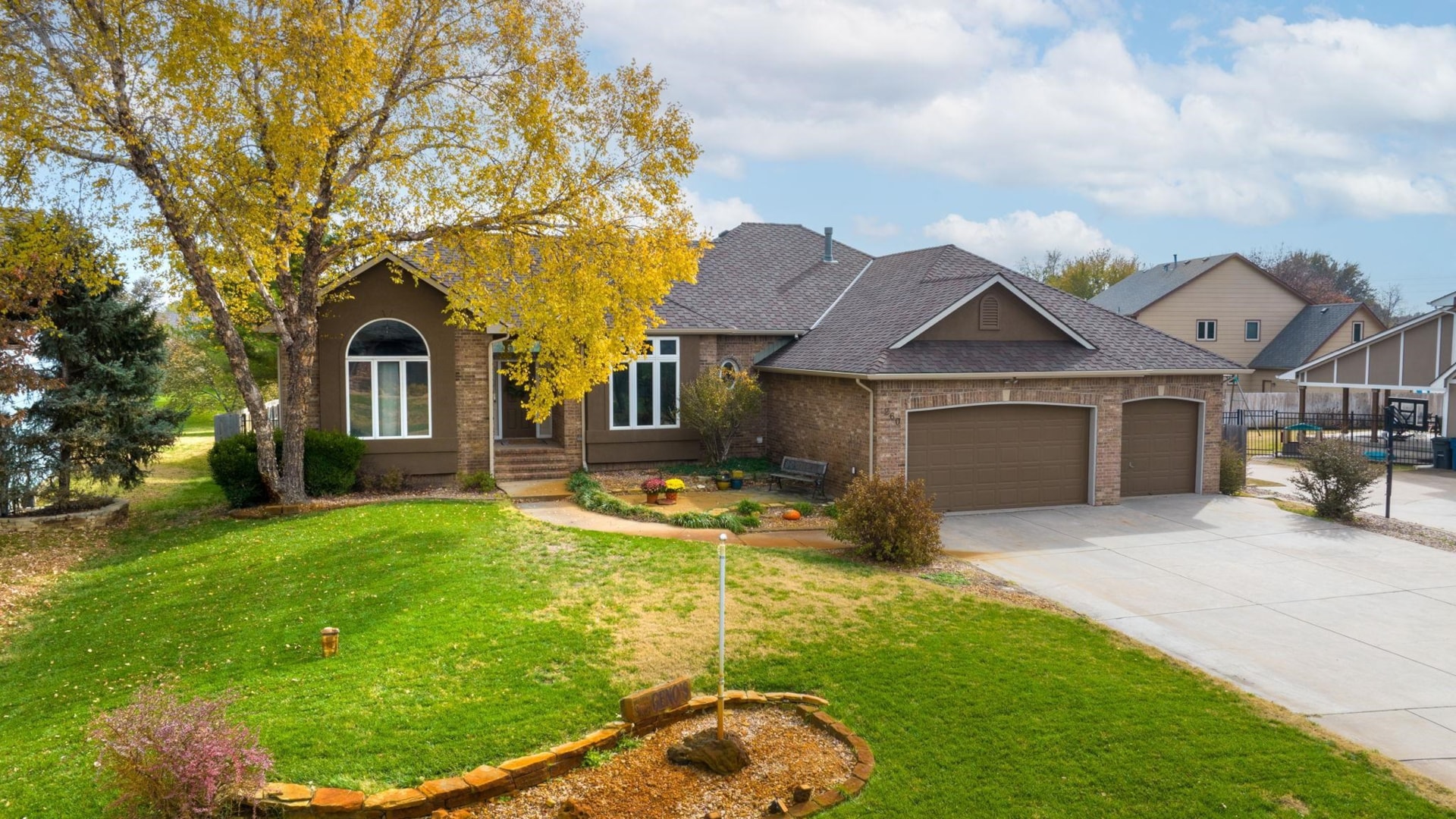 Homes for Sale in 260 S Forestview Ct Wichita, KS