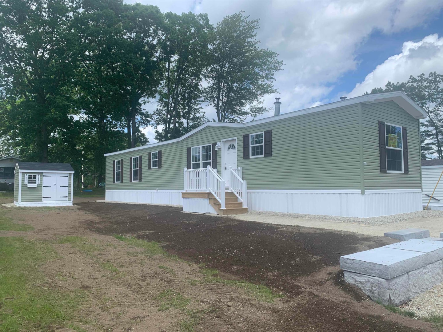 302 Sherwood Glen Rd Somersworth 03878 NH home for sale 180,000 4943681