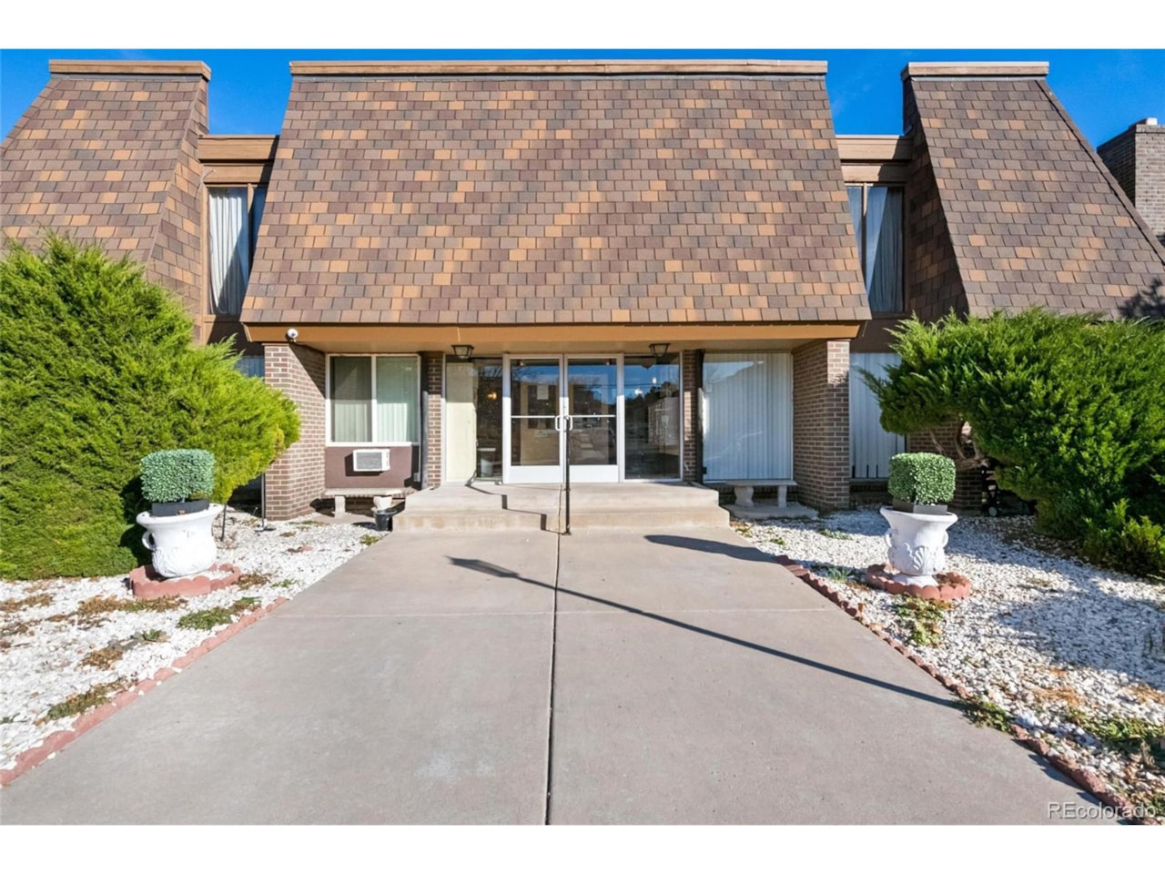 8330 Zuni St, Denver, CO 80221 PHOTOS MLS 8423685