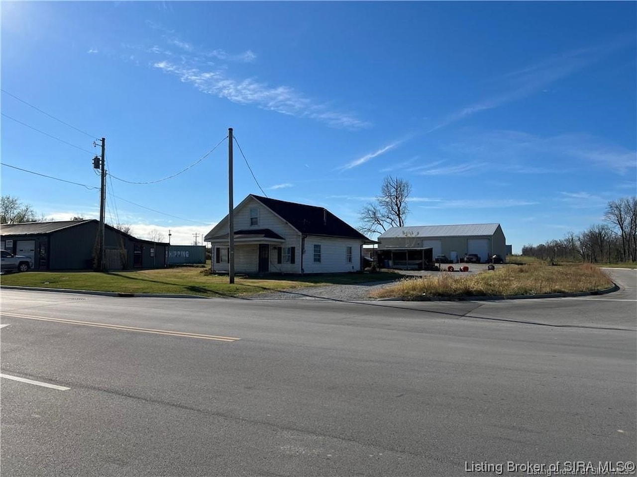 3909/3911 Utica Sellersburg Rd Jeffersonville, IN 47130 MLS 2023011805