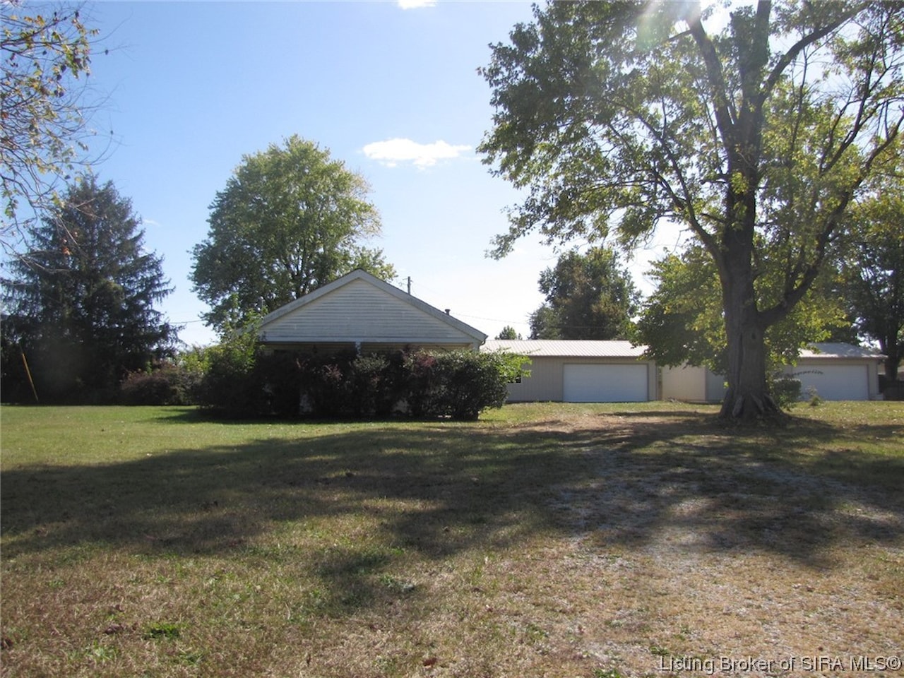 1312 Greenwood Rd Sellersburg, IN 47172 MLS 2023010812