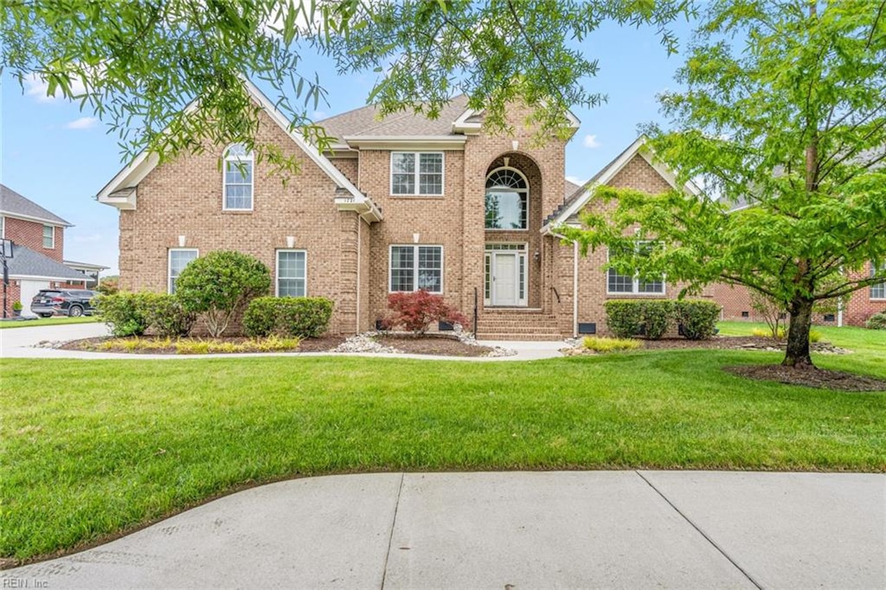 1721 Champion Circle Virginia Beach, VA 23456 MLS 10511290