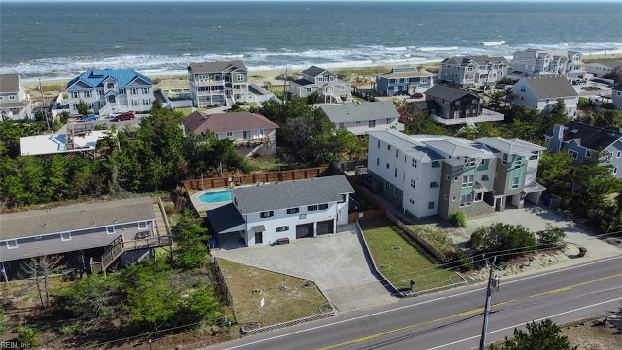 2904 Sandpiper Rd Virginia Beach, VA 23456 MLS 10511262