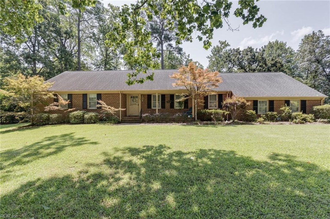 home for sale in Thoroughgood Virginia Beach VA 23455 MLS 10512261