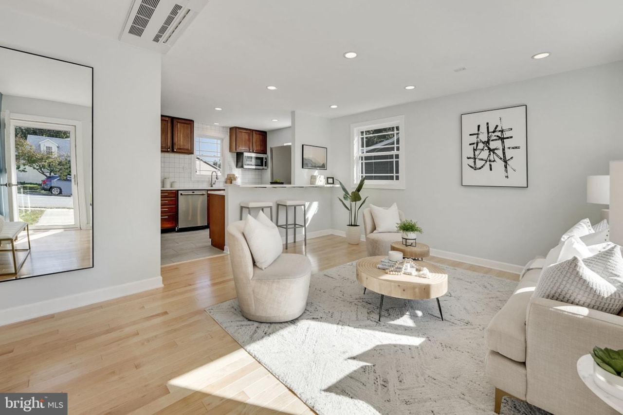 10920 Oakwood Dr Fairfax, VA 22030 MLS VAFC2003904