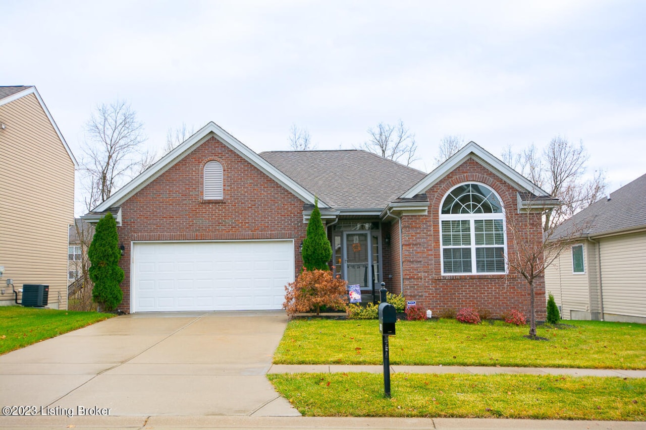1087 Autumn Crest Ln, Louisville, KY 40245 Brookfield 347,000