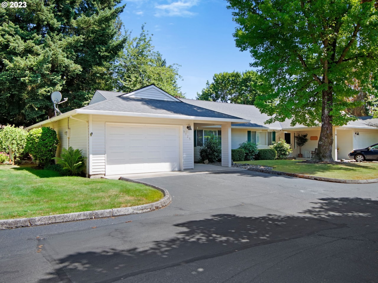 9725 SW Tualatin RD Tualatin, OR 97062 MLS® 23076270