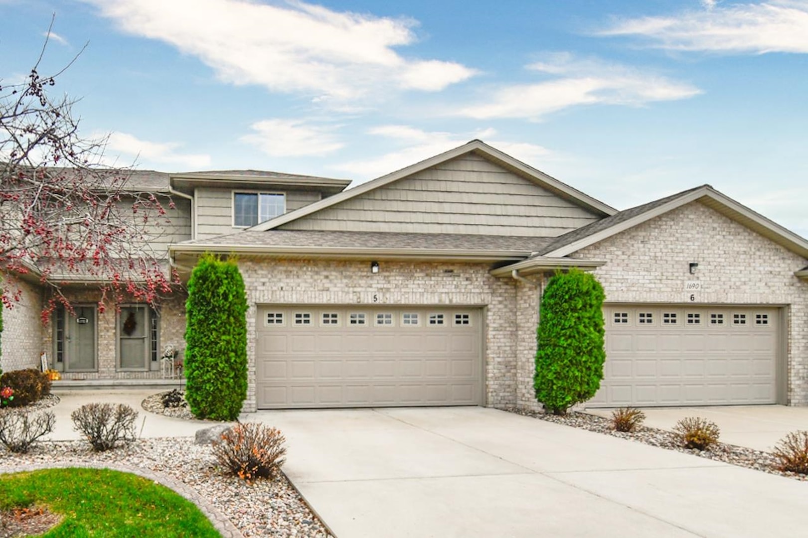 1690 W Main Circle 5 De Pere, WI 54115 condo for sale, MLS50284087