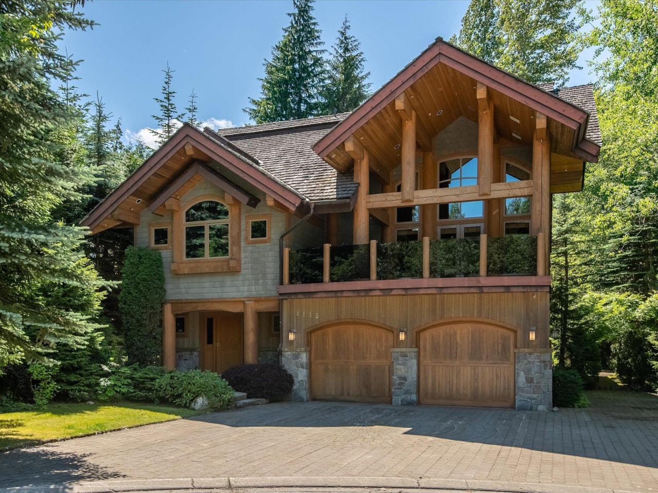 8115 MCKEEVERS PLACE, Whistler