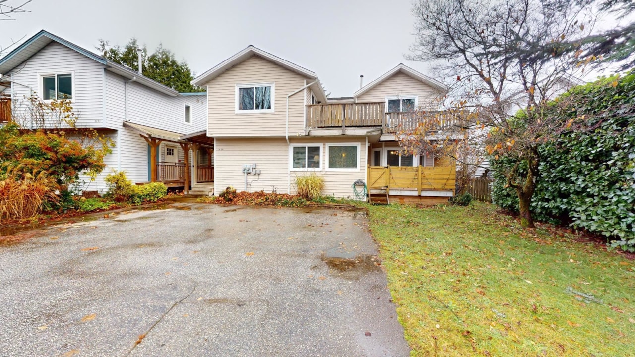 1009 BROTHERS PLACE, Squamish