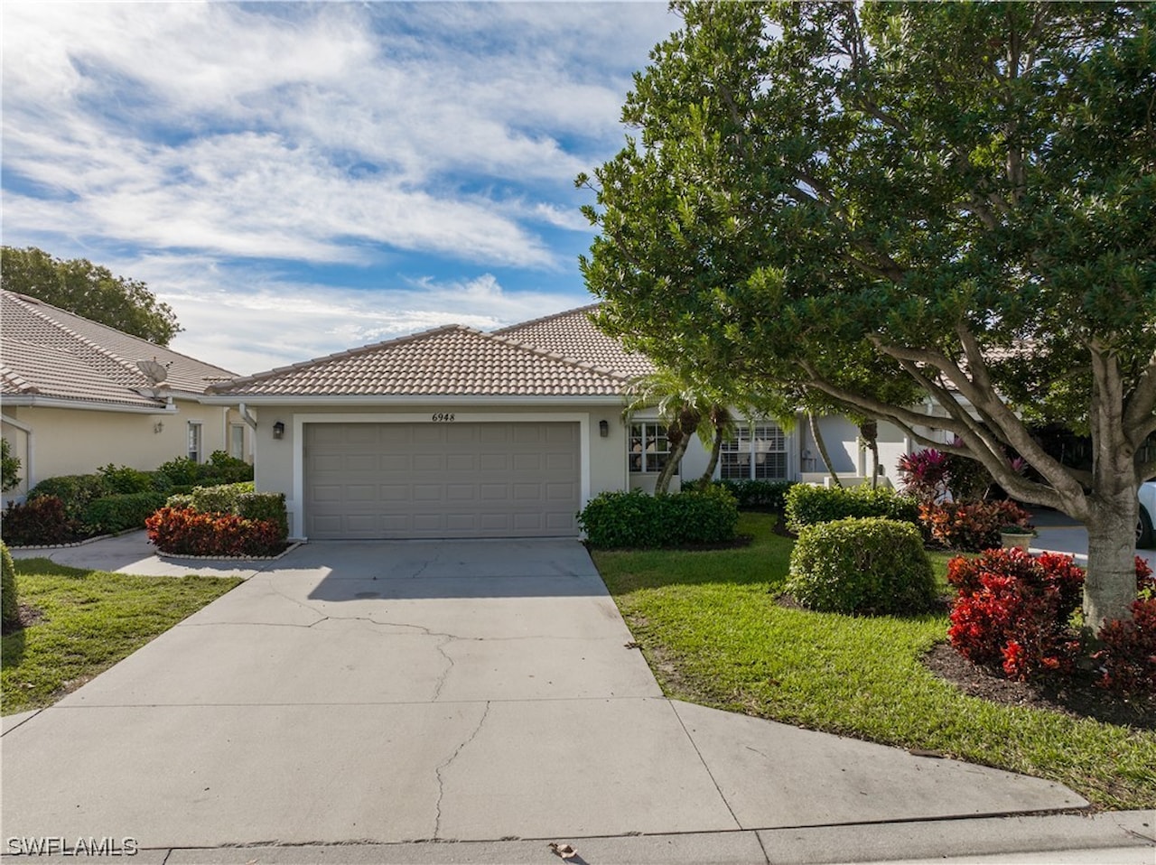 6948 Lone Oak Blvd Naples, FL 34109 MLS 223080219