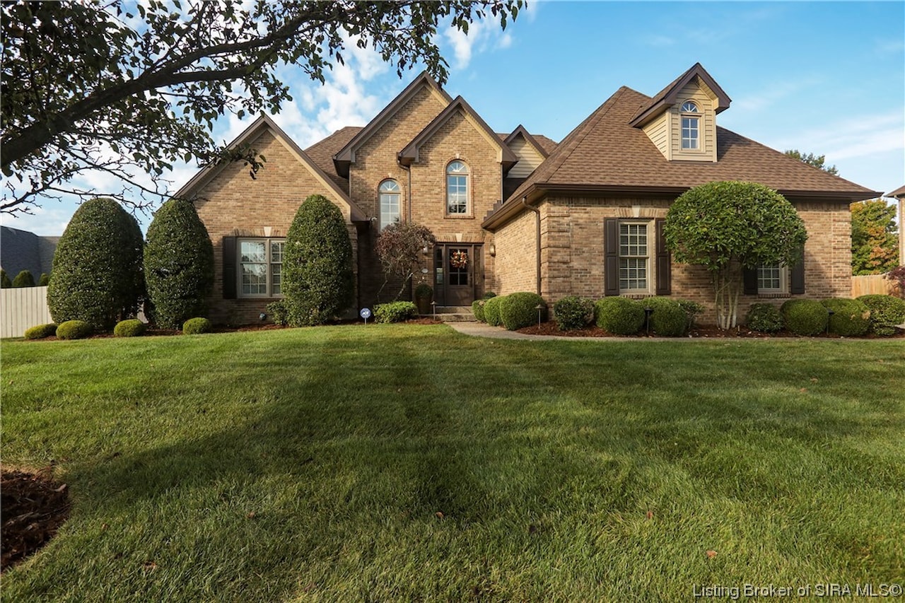 1002 Plum Ridge Dr Sellersburg, IN 47172 MLS 2023011469