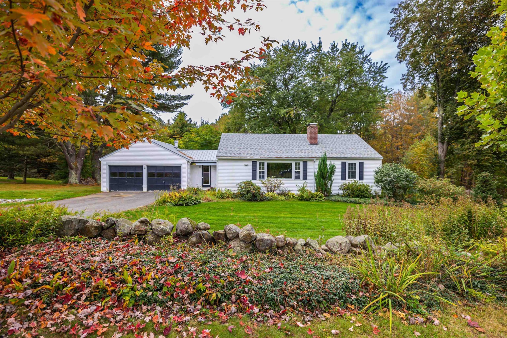 44 Garrison Ln Hopkinton 03229 NH home for sale 450,000 4974067