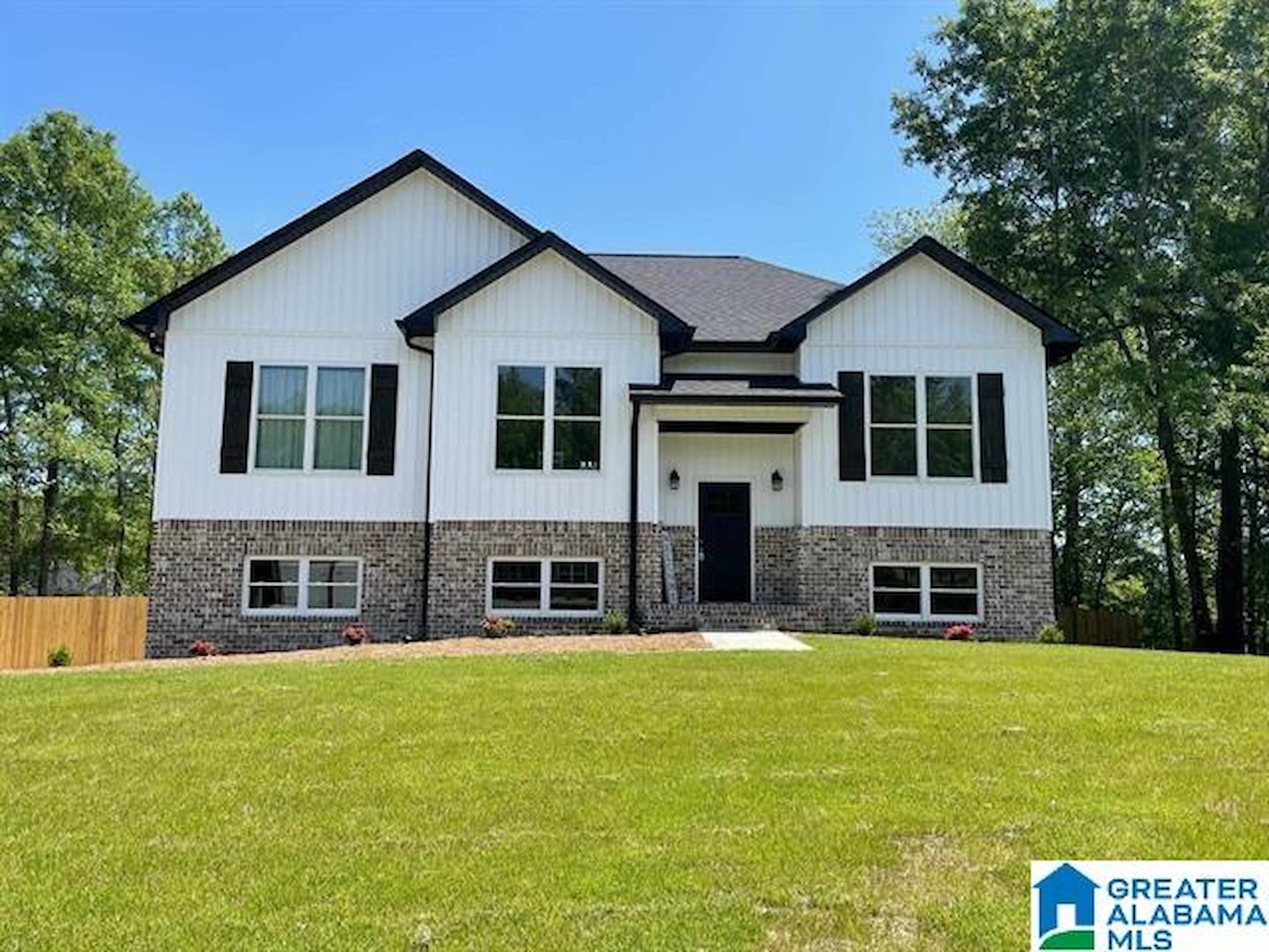 695 Willow Creek Drive in Lincoln, AL