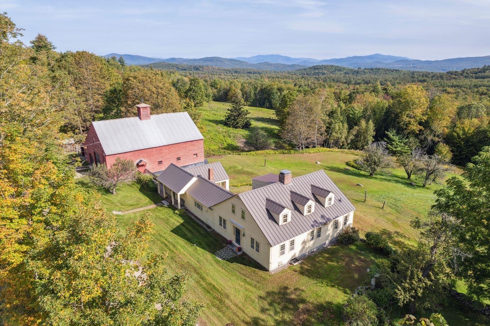 188 Old Hebron Rd Plymouth 03264 NH home for sale 1,025,000 4972833