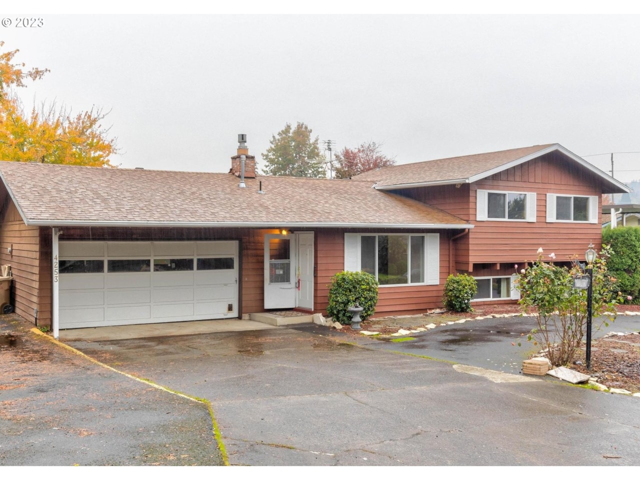 4253 SE Hillside DR Milwaukie, OR 97267 MLS 23450956