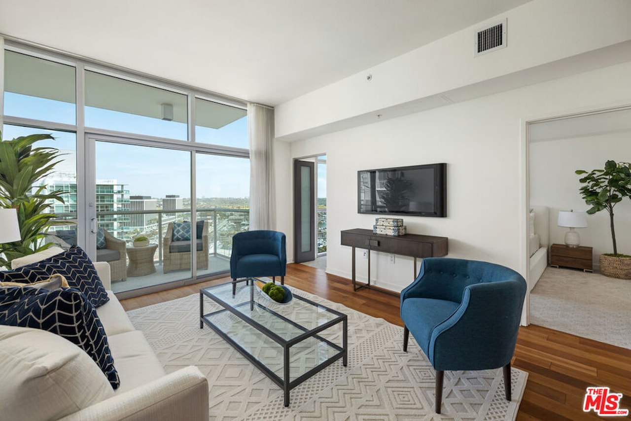 13700 Marina Pointe Dr 1823 Marina Del Rey, CA 90292 property for