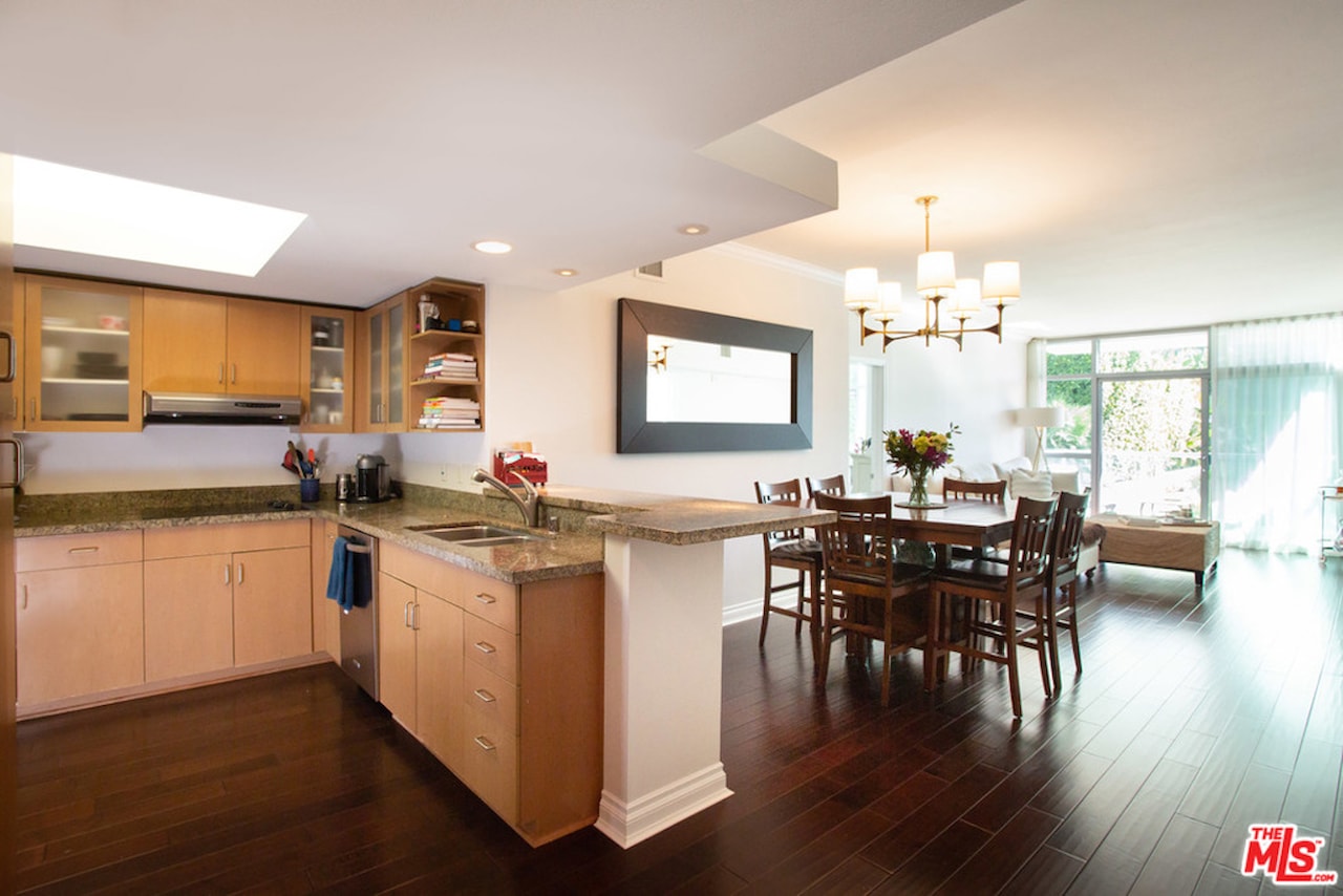 13700 Marina Pointe Dr 430 Marina Del Rey, CA 90292 property for lease