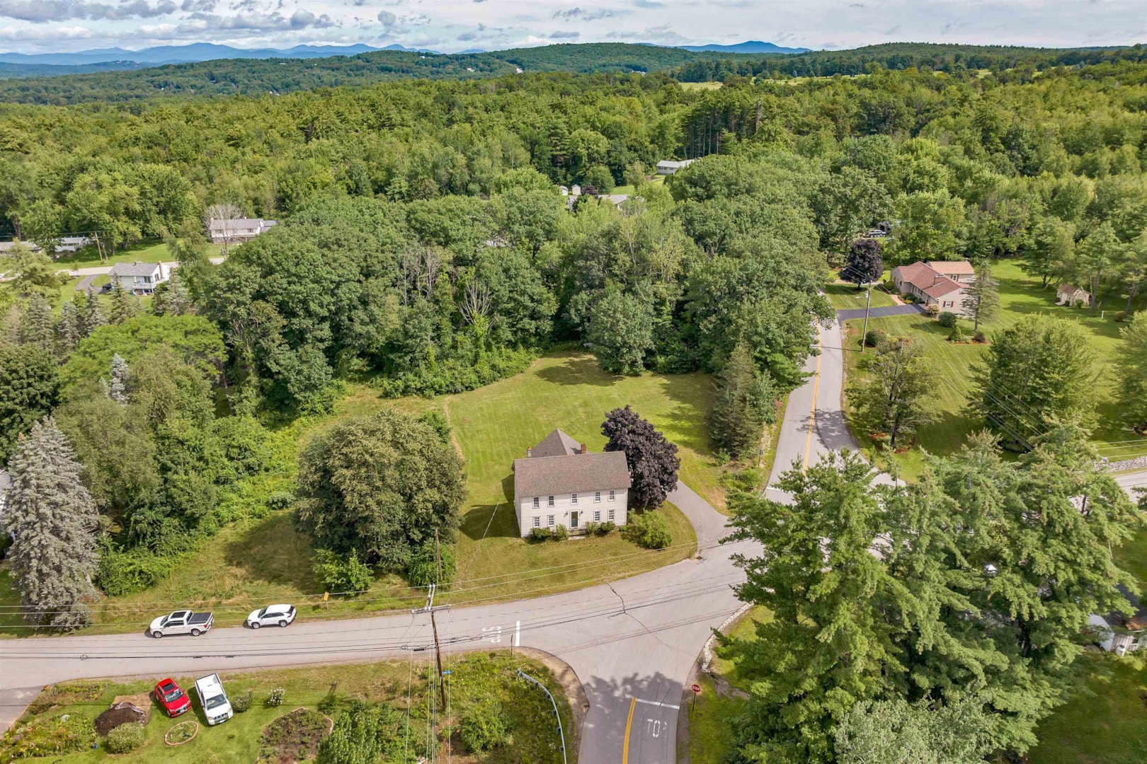 204 Cotton Hill Rd Laconia 03246 NH home for sale 399,899 4965135