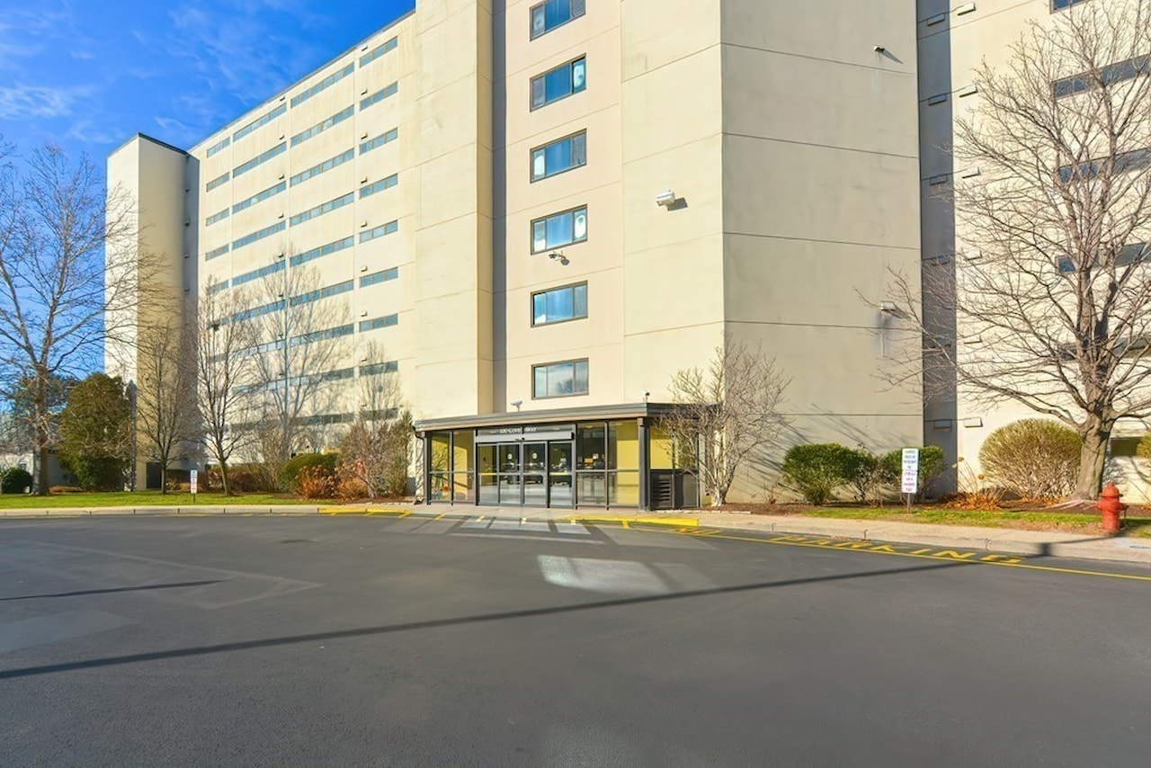 Captains Cove Condominium Quincy, 100 Cove Way 606, MA, condo for sale