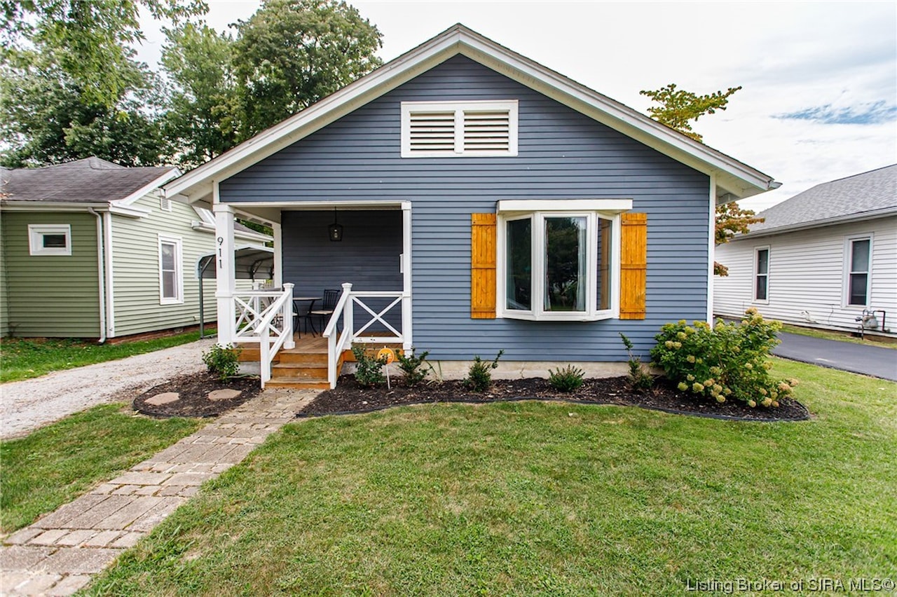 911 N Taggart Ave Clarksville, IN 47129 MLS 2023010276