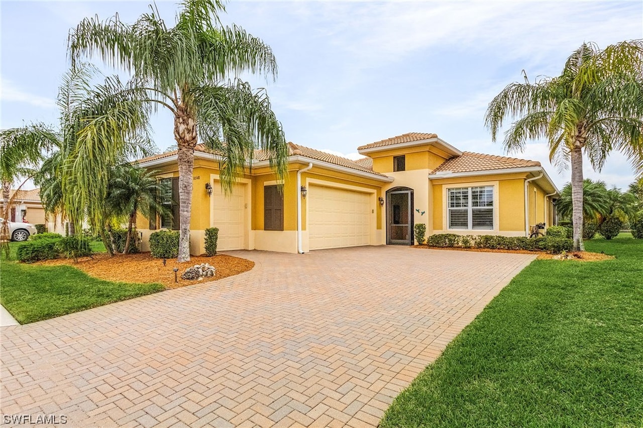 10548 Carena Circle Fort Myers, FL 33913 | MLS 223095323