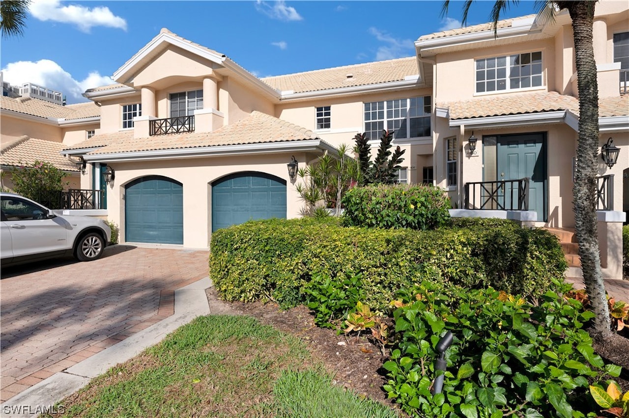 6835 San Marino Dr 807A Naples, FL 34108 MLS 224000059