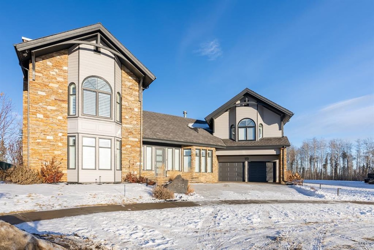 173 Burns Place Fort Mcmurray, AB T9K2G MLS® A2099209 173 Burns Place Fort Mcmurray, AB T9K2G MLS® A2099209