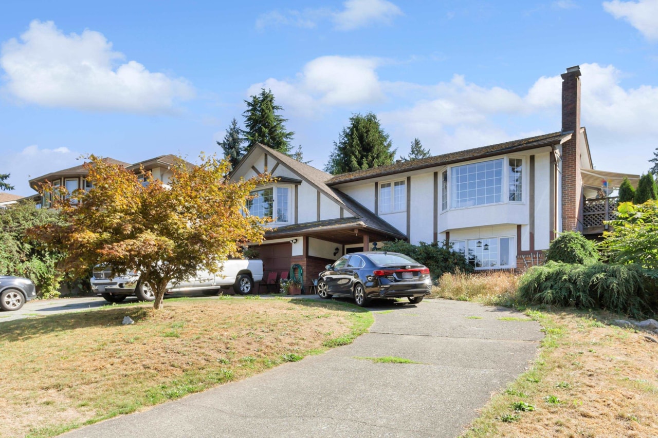 R2838553. 11810 99A Avenue, Surrey, BC, 1,398,888, home for sale