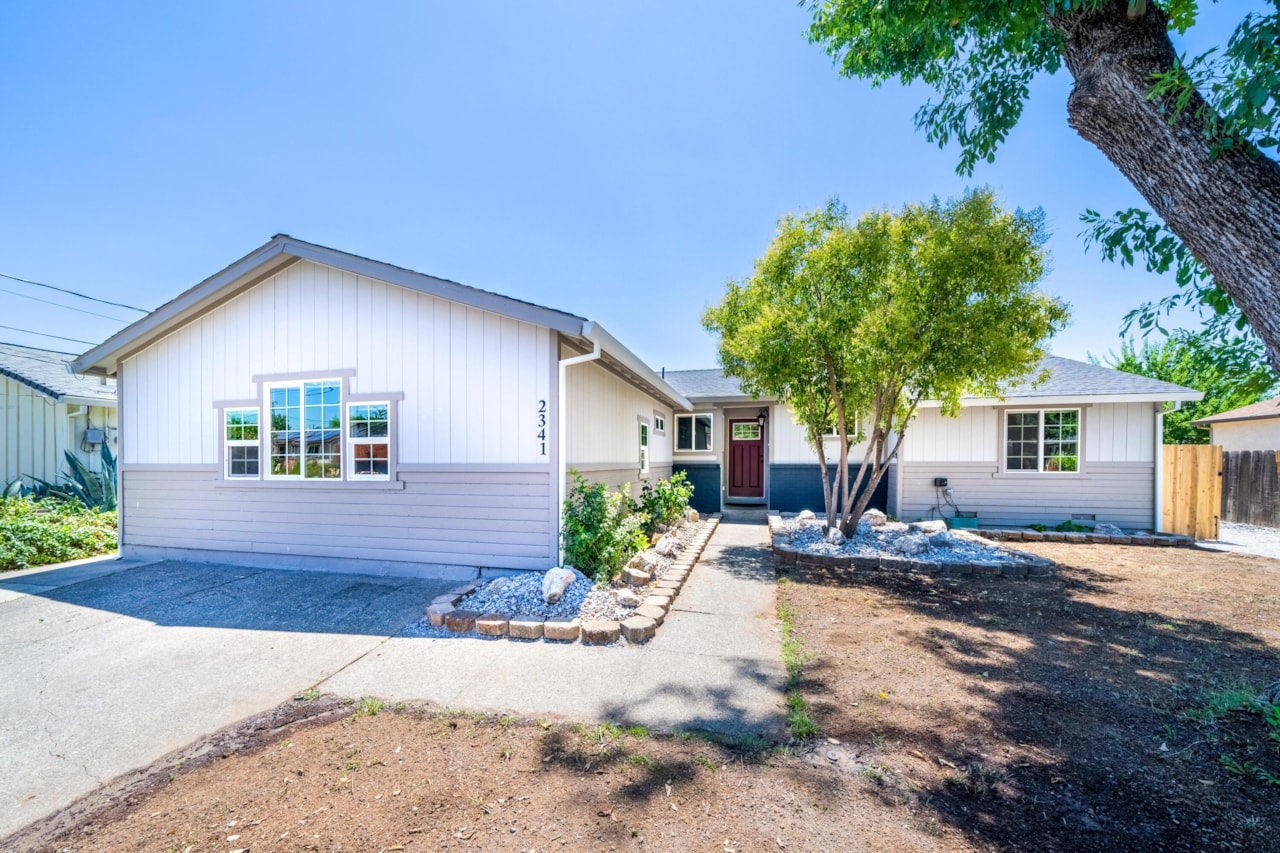 2341 Jonquil Way Redding, CA 96002 MLS 2412