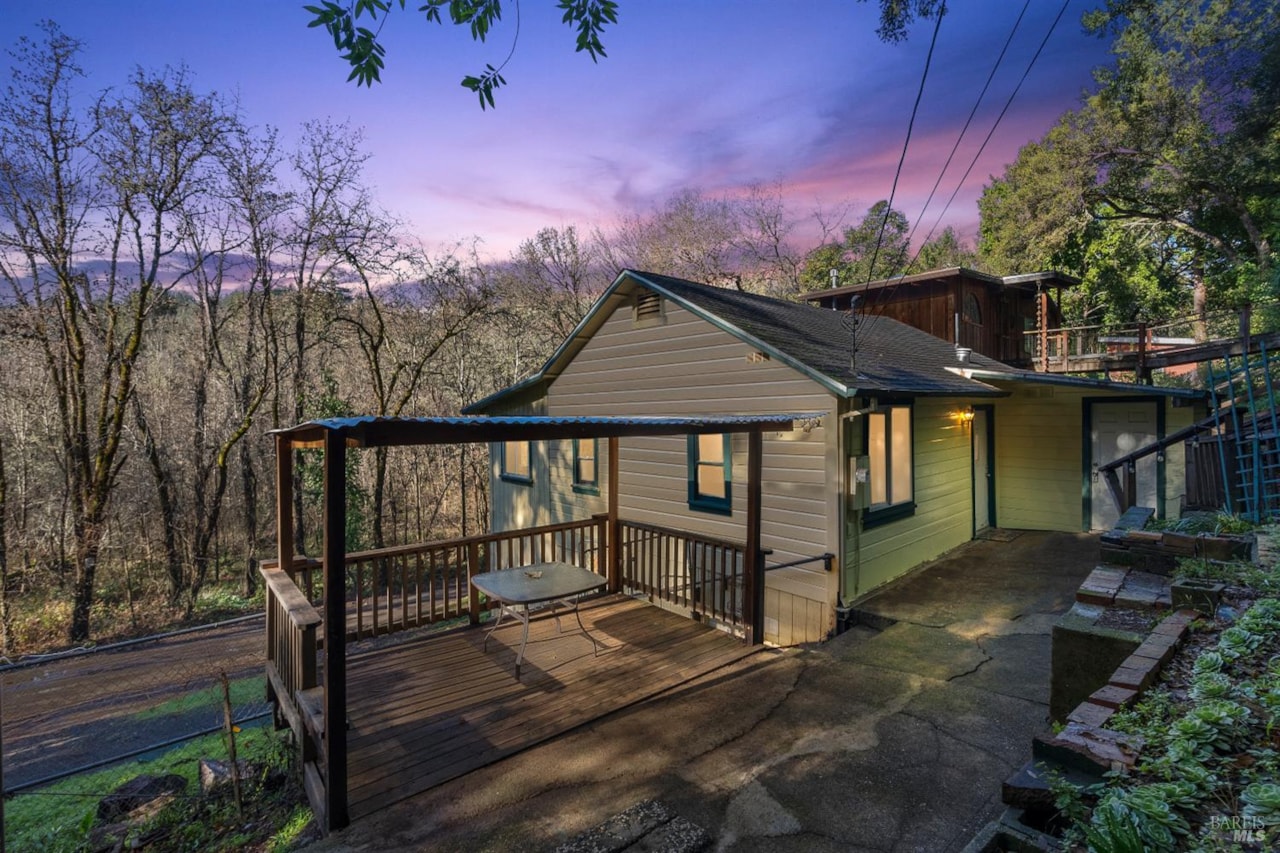 9461 Dell Road Forestville, CA 95436 MLS 323928044