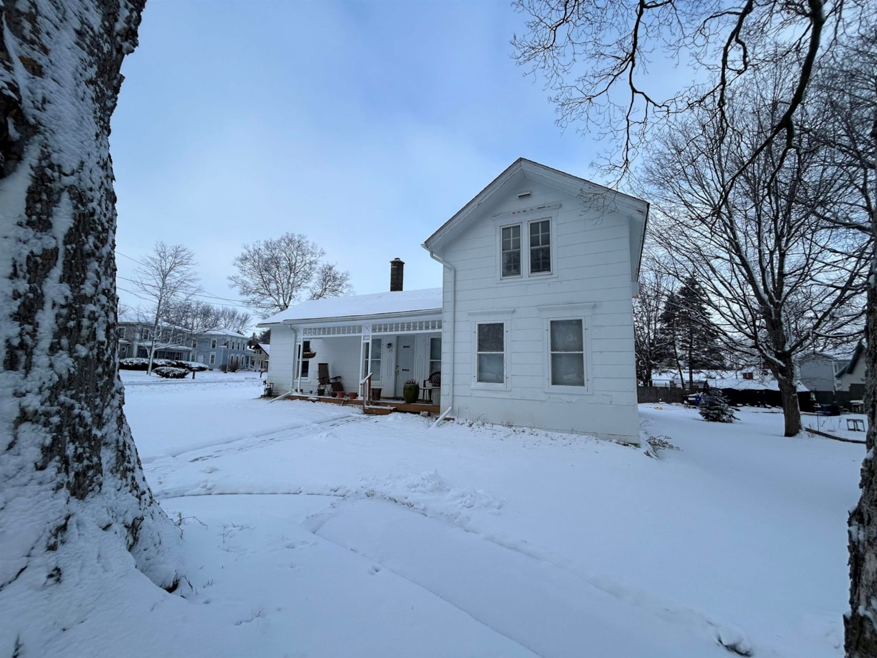 187 Garden St Sharon, WI 53585 MLS 1965501