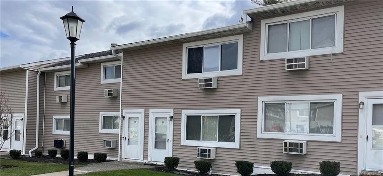 3 Fishkill Glen Dr 3E Fishkill, NY 12524 MLS H6284253