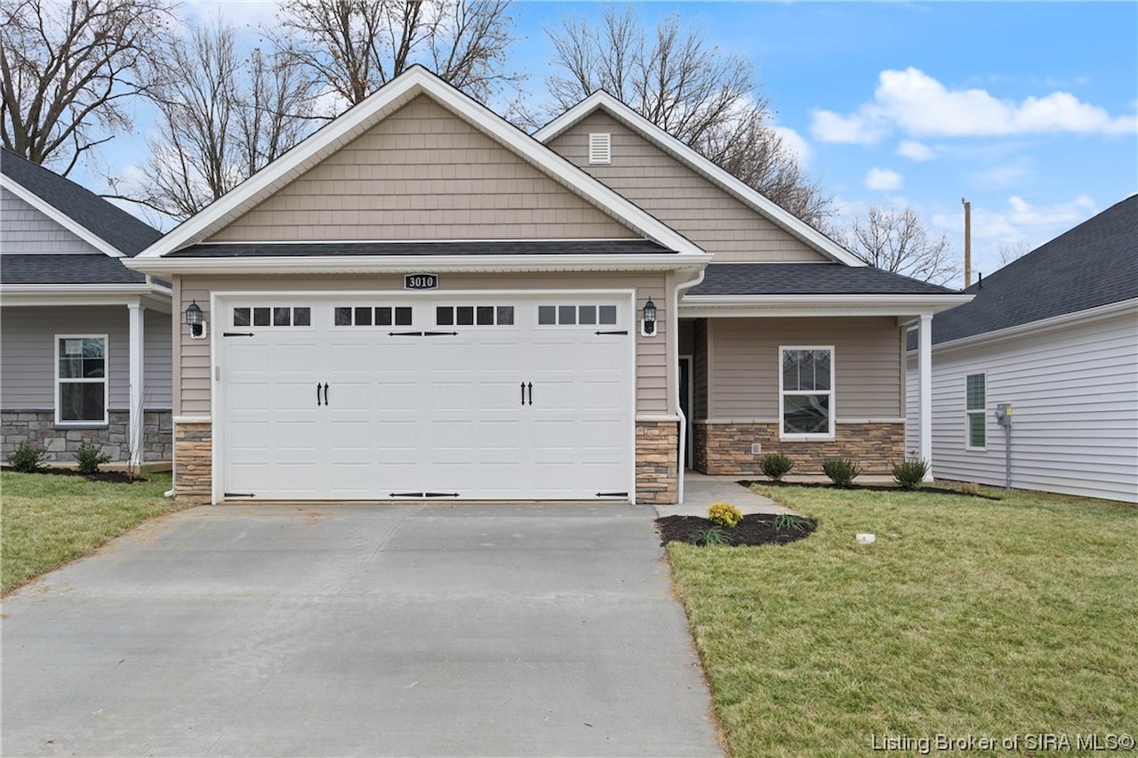 3010 Bales Way Jeffersonville, IN 47130 | MLS 202405331