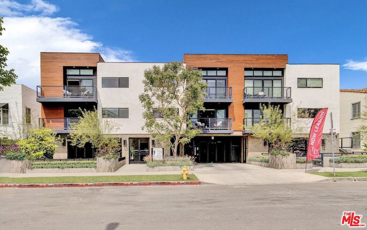 725 N Alfred St 209 Los Angeles, CA 90069 property for lease, MLS