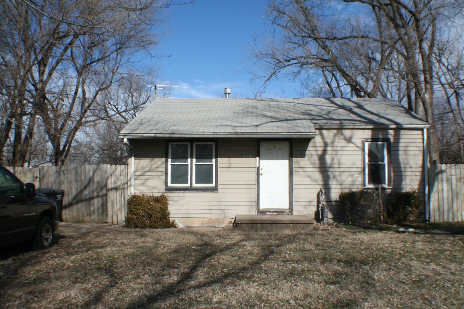 Homes for Sale in 314 W Grover Ave Wichita, KS