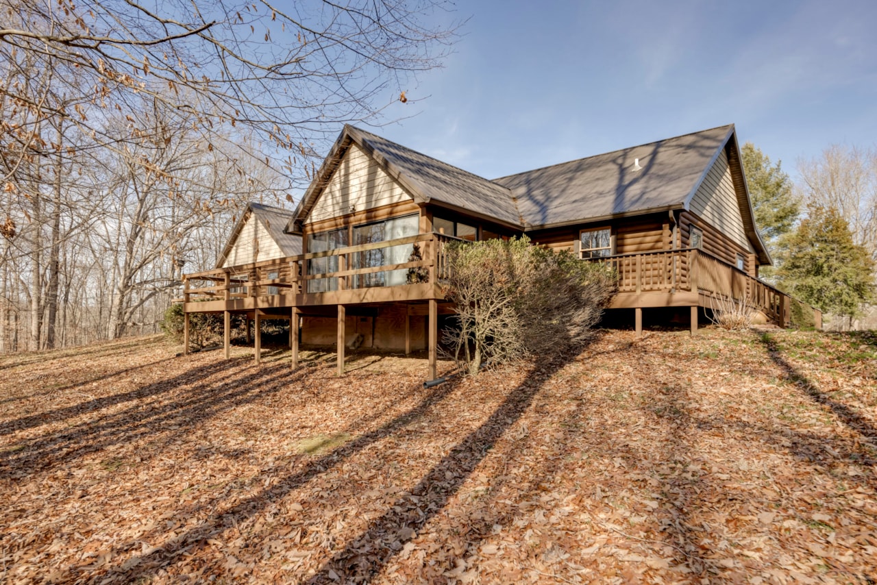 80 Peach Tree Ln, Russell Springs, KY 42642 MLS 24001920 425,000