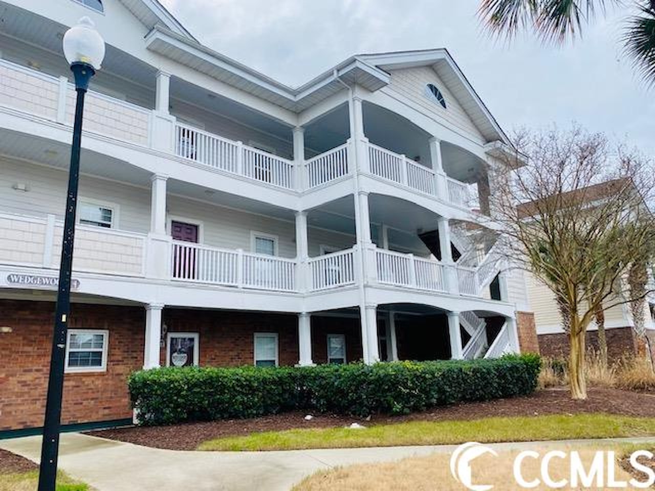 5751 Oyster Catcher Dr. 424 North Myrtle Beach, SC 29582 MLS 2403147