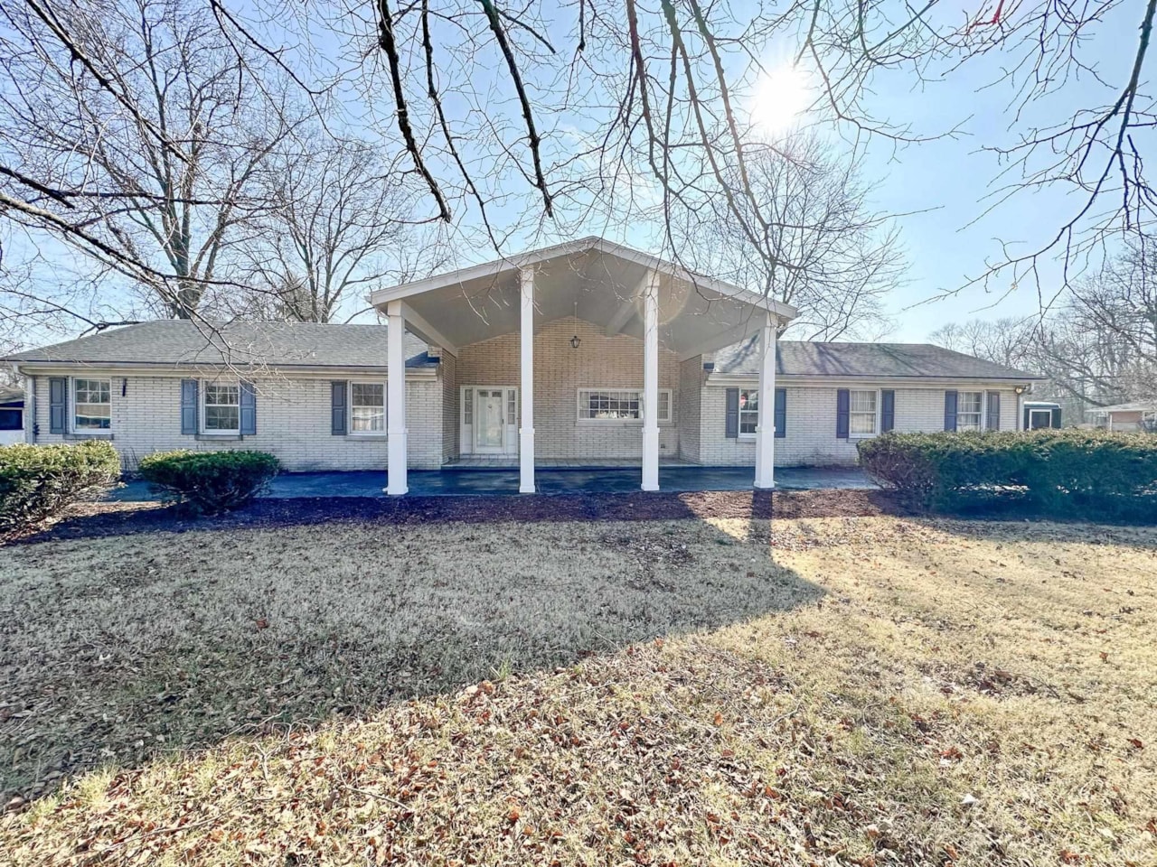 F.C. Tucker Emge Homes for Sale 401 Senate Drive Evansville IN