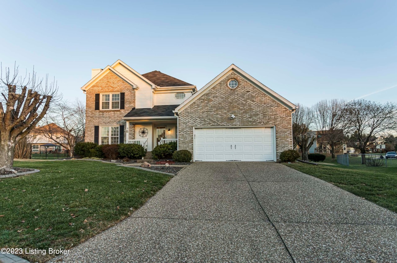 7703 Westwood Farms Ct Louisville, KY 40220 MLS 1629235