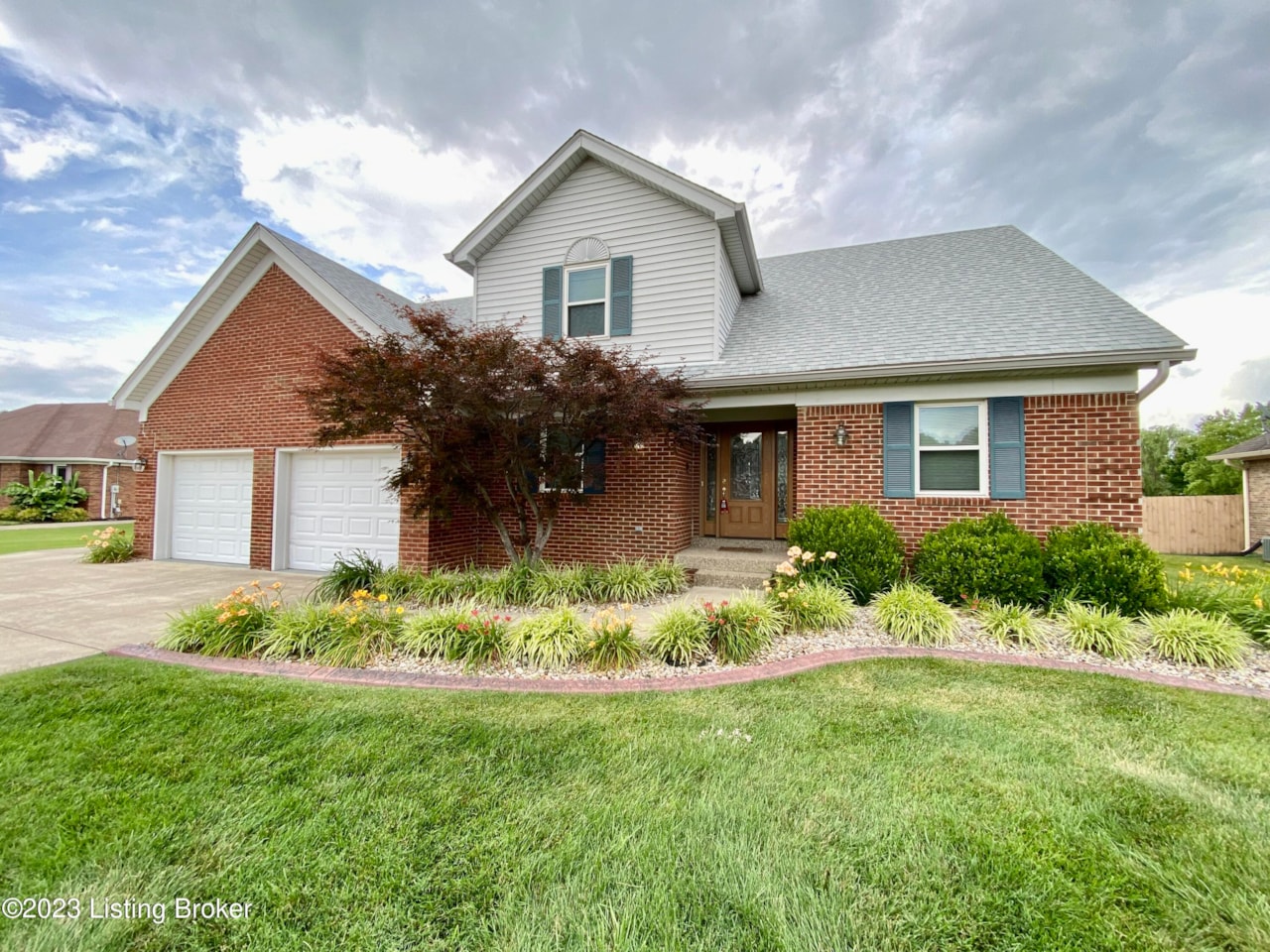 7305 Olde Nantucket Cove Louisville, KY 40214 | MLS #1636533