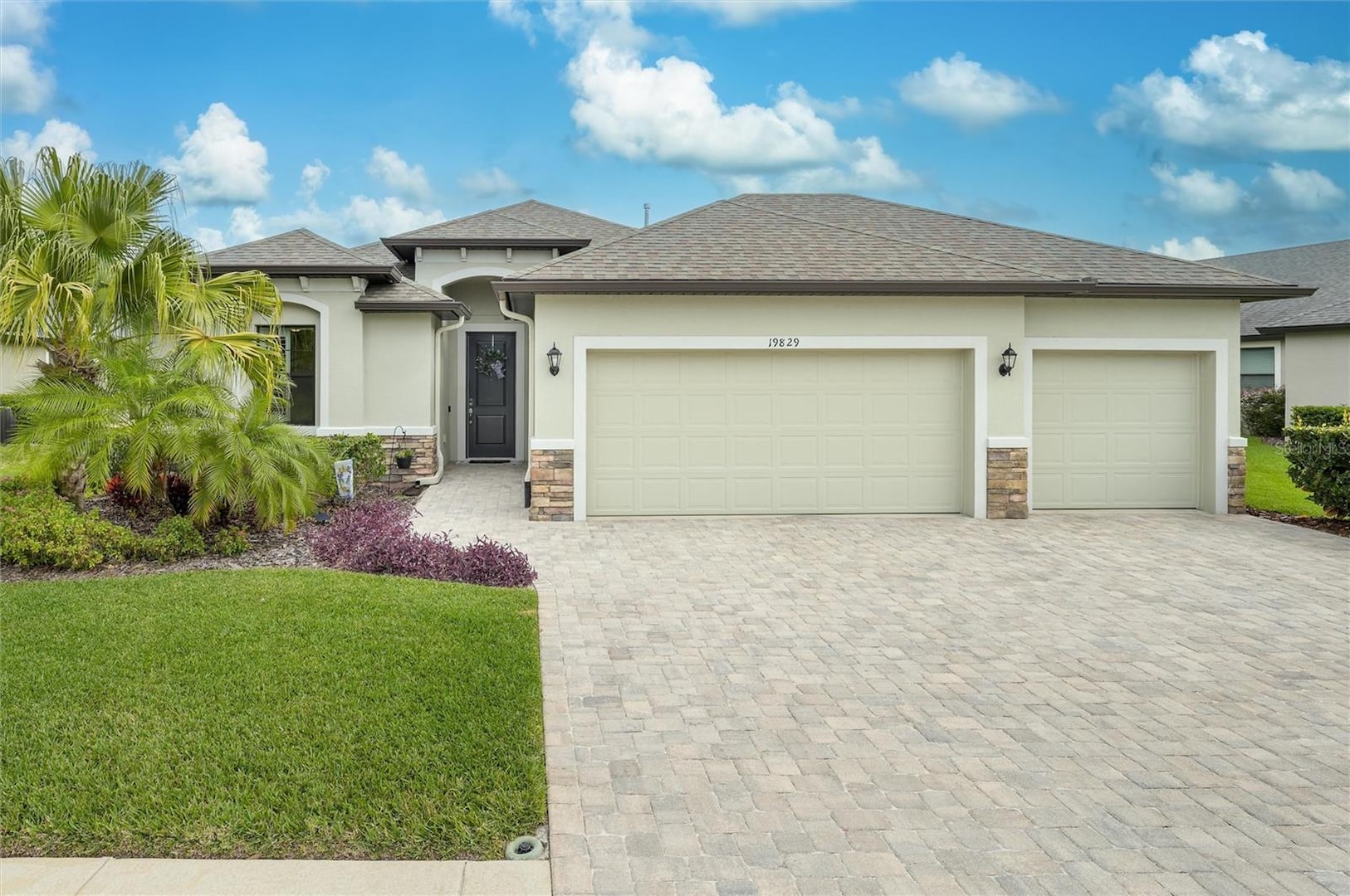 19829 Lonesome Pine Dr Land O Lakes, FL 34638 MLS OM673174