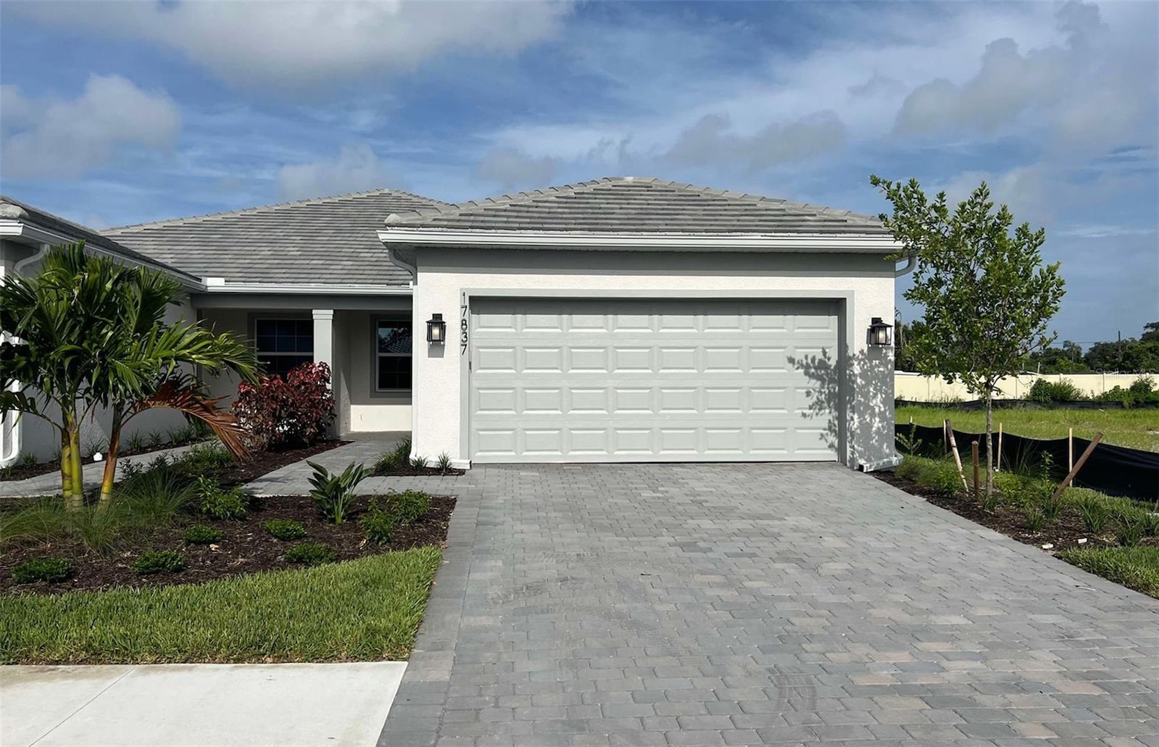 17837 Star Ruby PLACE Nokomis, FL 34275 3467 Legacy Groves Phase