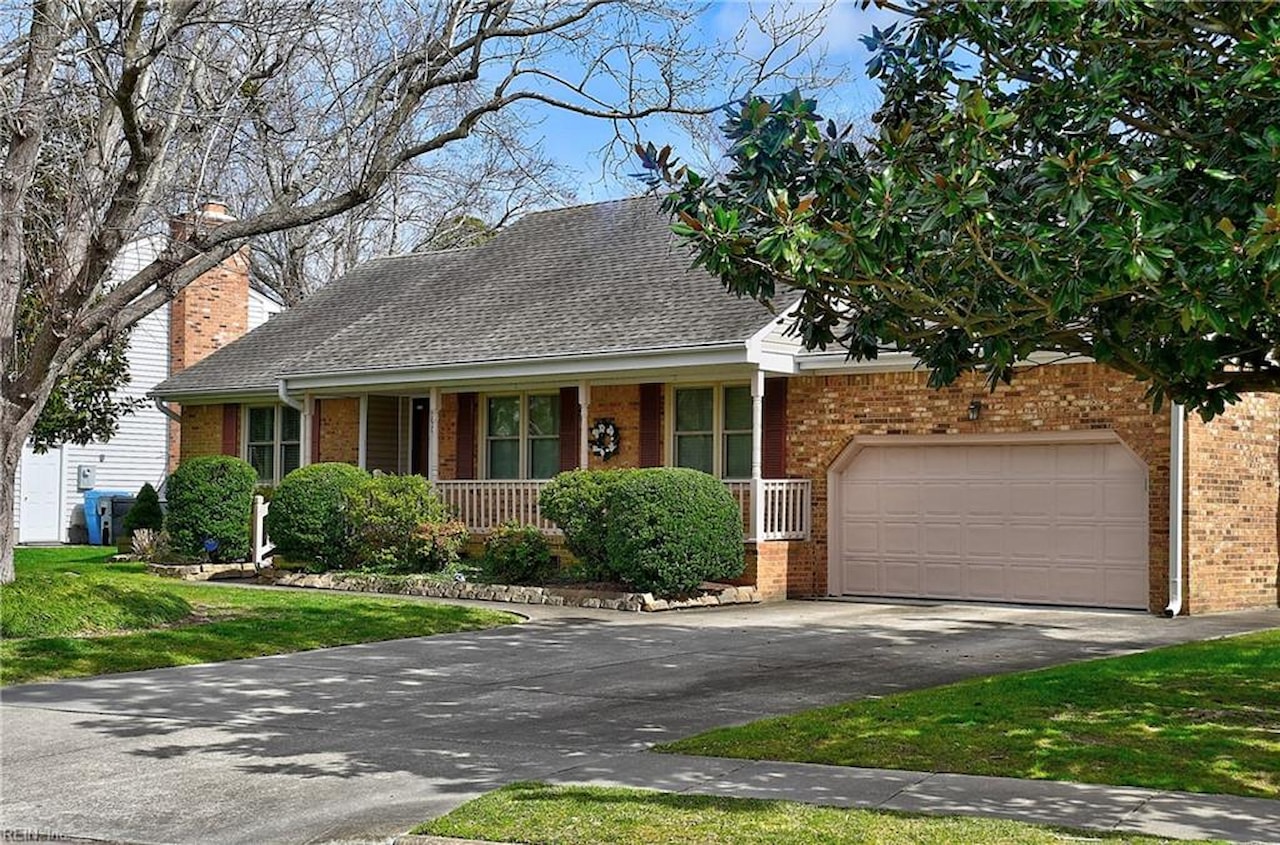 960 Old Cutler Rd Virginia Beach, VA 23454 MLS 10520967