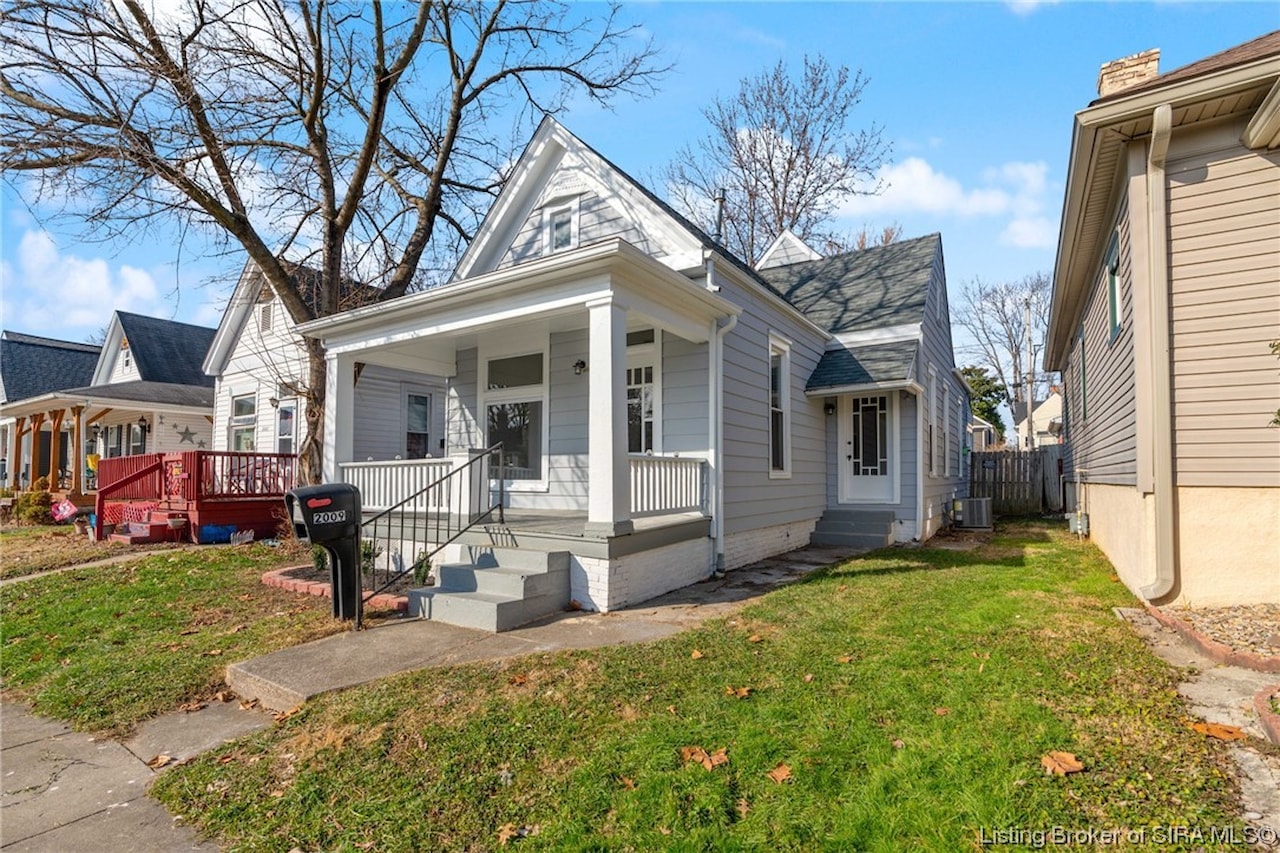 2009 Culbertson Ave New Albany, IN 47150 MLS 202405099