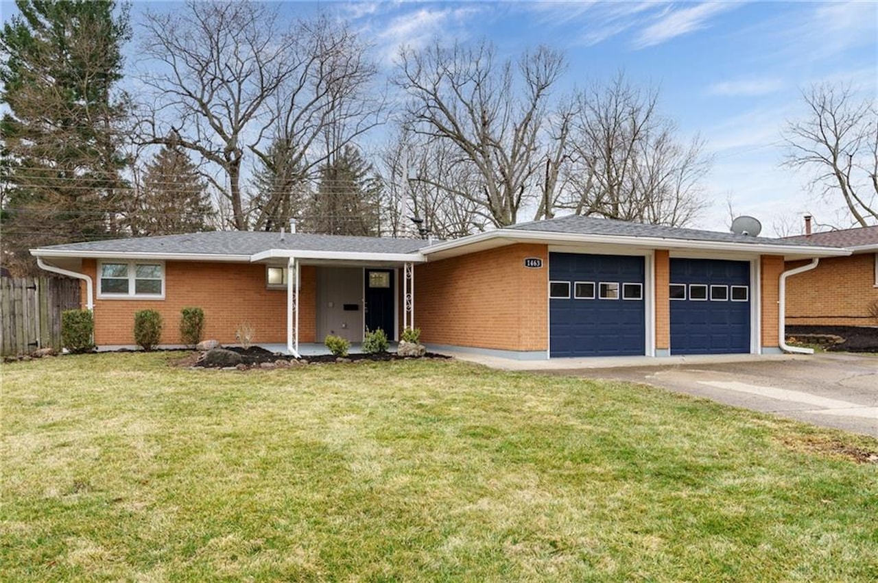 1463 Maplegrove Drive Fairborn, OH 45324 MLS 905510