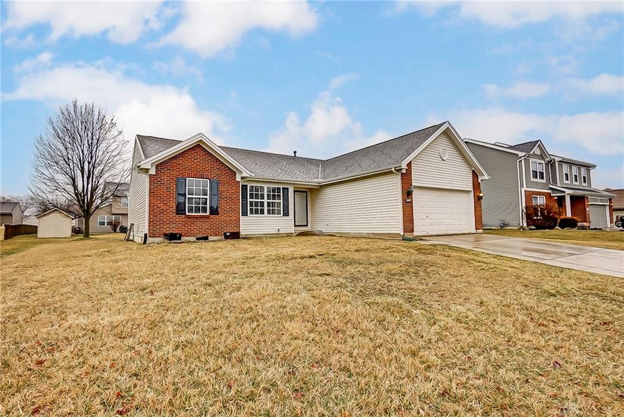 1425 Observatory Drive Fairborn, OH 45324 MLS 905604